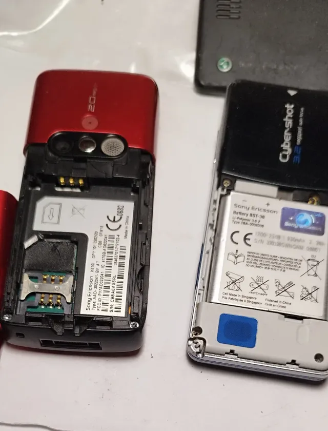 Lotto Sony Ericsson e Samsung per ricambi