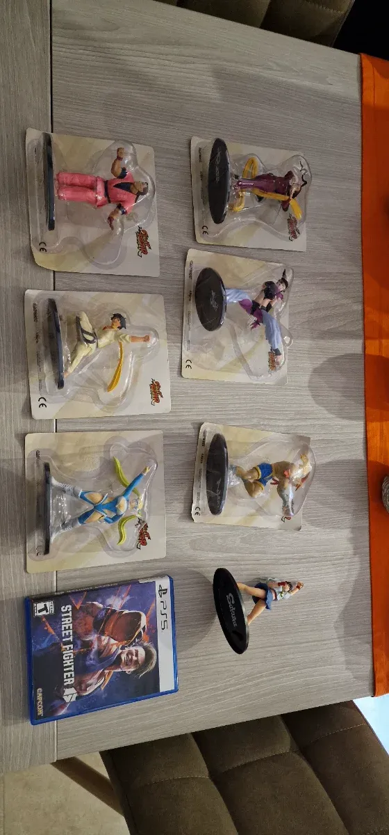 PS5 Street Fighter 6 + Figuras