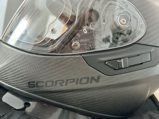 Casco Scorpion Exo Carbono Talla XS
