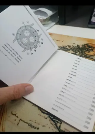 Tarjeta de garantía Hamilton y libro instrucciones