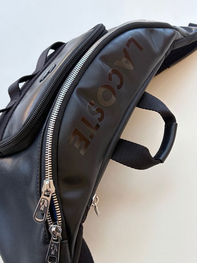 Riñonera Lacoste Negra