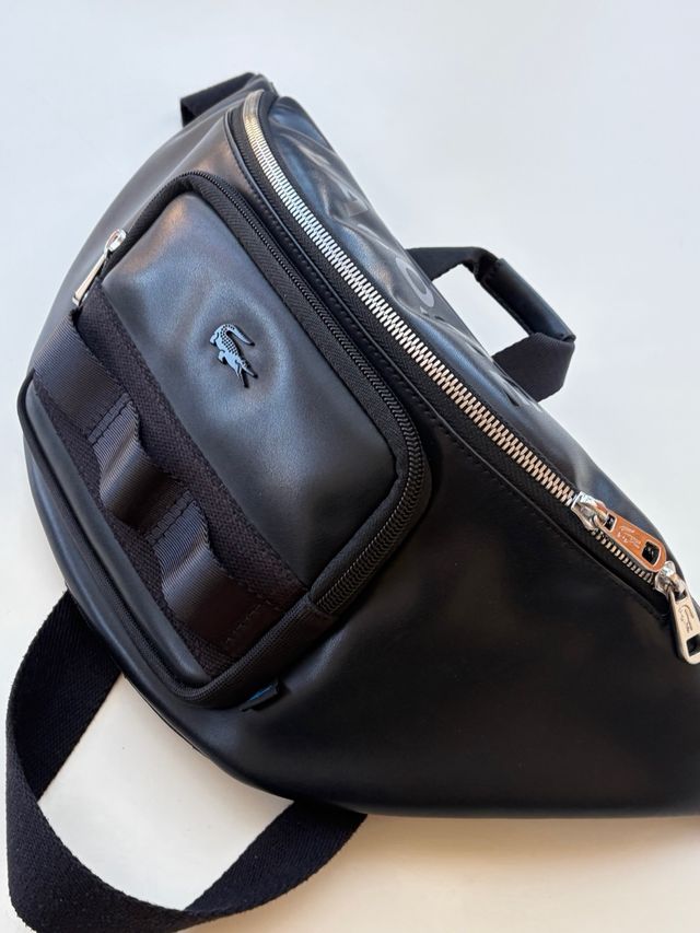 Riñonera Lacoste Negra