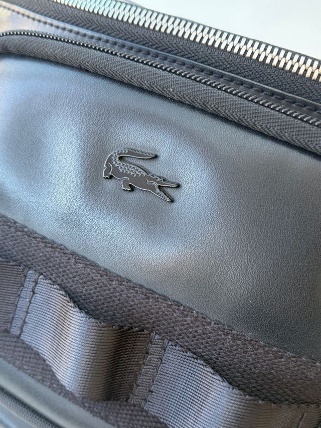 Riñonera Lacoste Negra