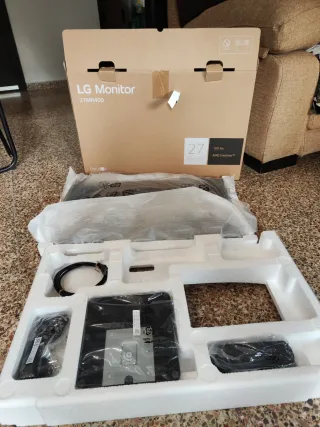 Monitor LG Negro. 27 Pulgadas.