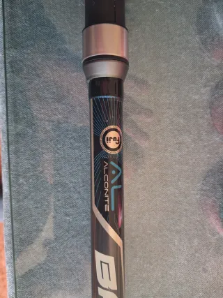 2 cañas y 2 carretes de pesca