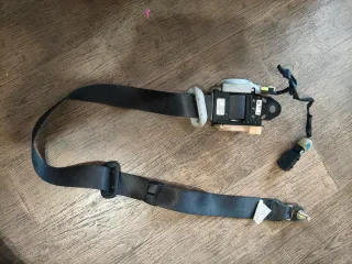 Cinturón delantero derecho Mazda 6 GG