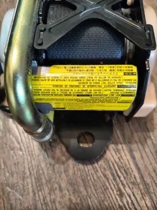 Cinturón delantero derecho Mazda 6 GG