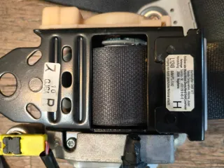 Cinturón delantero derecho Mazda 6 GG