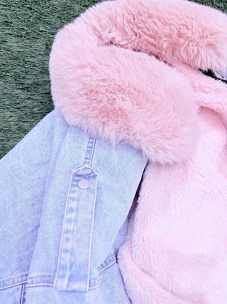 Chaqueta vaquera con pelo desmontable. nueva