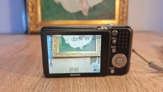 Cámara Digital Ricoh Caplio R6 7.2 MP