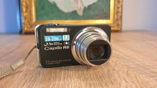 Cámara Digital Ricoh Caplio R6 7.2 MP