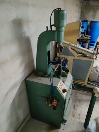 Todas las máquinas necesarias para hacer calzado