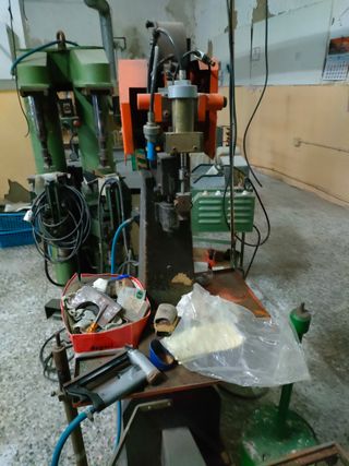 Todas las máquinas necesarias para hacer calzado