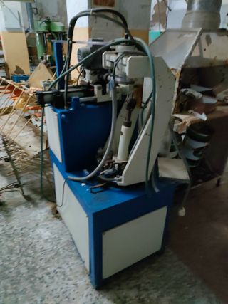 Todas las máquinas necesarias para hacer calzado