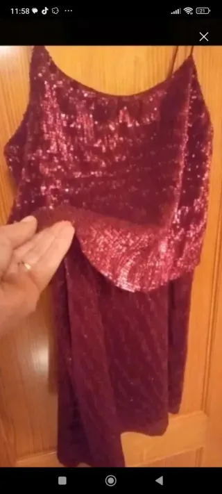 Vestido de lentejuelas  granate