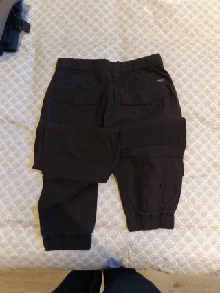 Pantalón Zara negro