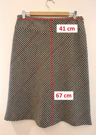 Falda ROGER.O cuadros blanco, negro y rojo