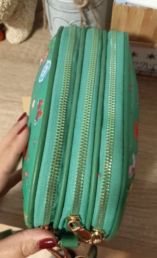 Bolso verde estampado flores a estrenar