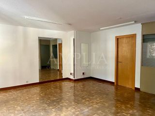 Oficina en alquiler en Azpilagaña en Pamplona