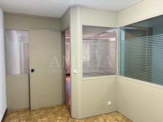 Oficina en alquiler en Azpilagaña en Pamplona