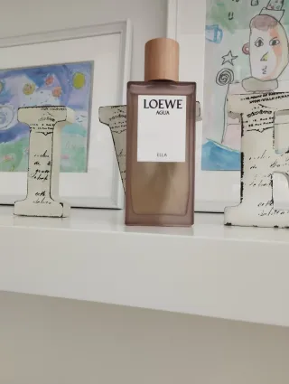 Perfume Loewe Agua Ella Marrón
