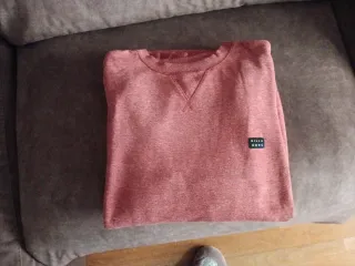 Sudadera talla L marca billabong color teja suave