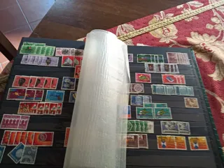 Centinaia di francobolli svizzeri