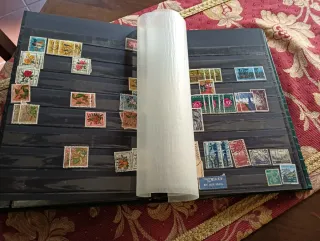 Centinaia di francobolli svizzeri