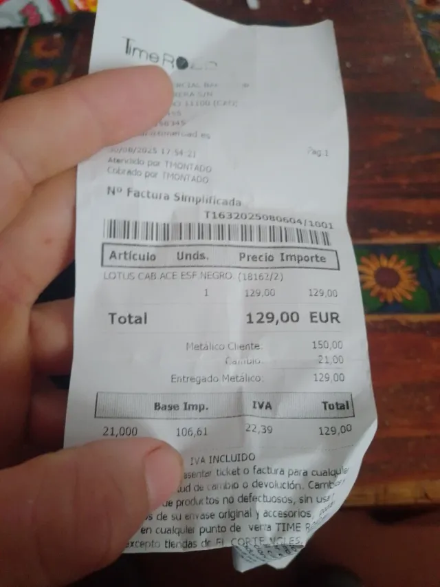 Reloj Lotus Negro y Plateado