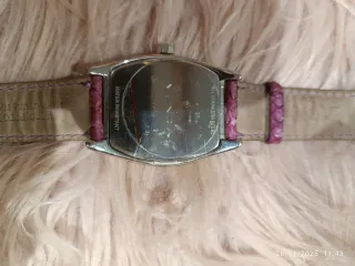 Reloj Mondia Mujer Negro y Morado