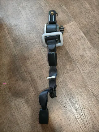 Cinturón Seguridad Mazda 6 GG Trasero Central