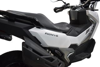 SYM ADXTG 400 Scooter