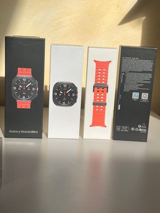 Samsung Galaxy Watch Ultra – Nuovo, completo
