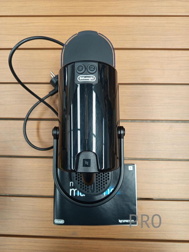 Nespresso De'Longhi Inissia EN80.B