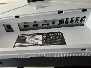 Monitor BenQ Mobiuz EX2710U blanco