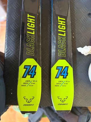 Esquís de travesía Dynafit Blacklight 74