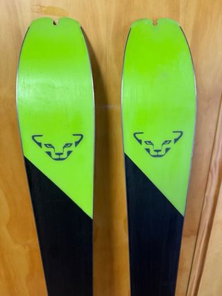 Esquís de travesía Dynafit Blacklight 74