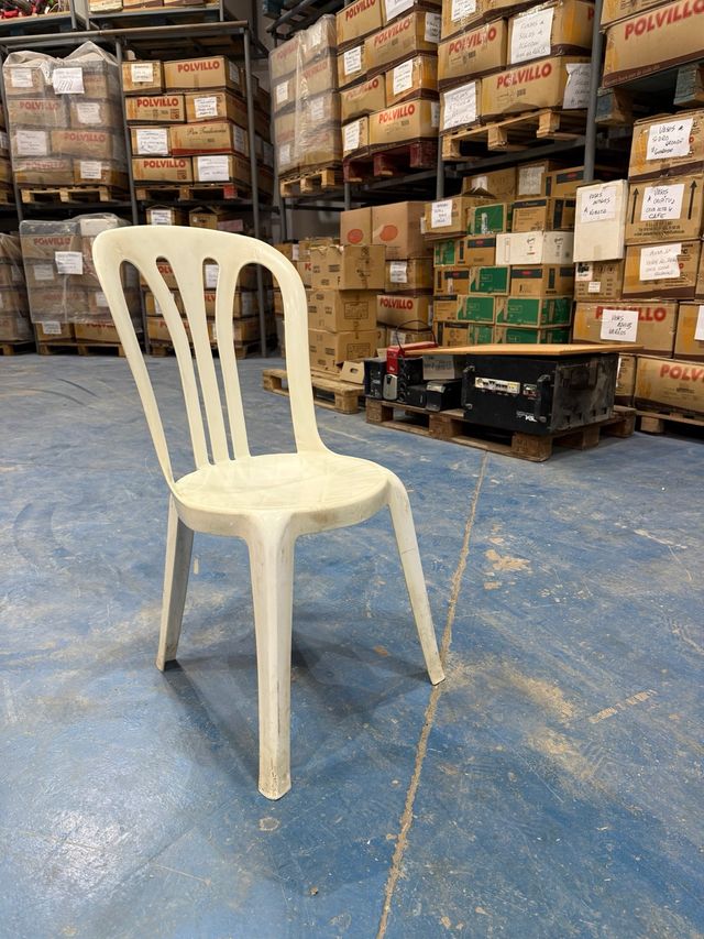 Silla Resol de resina blanca