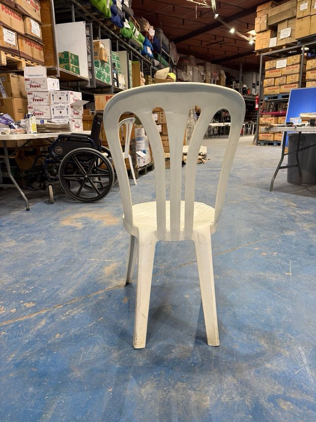Silla Resol de resina blanca