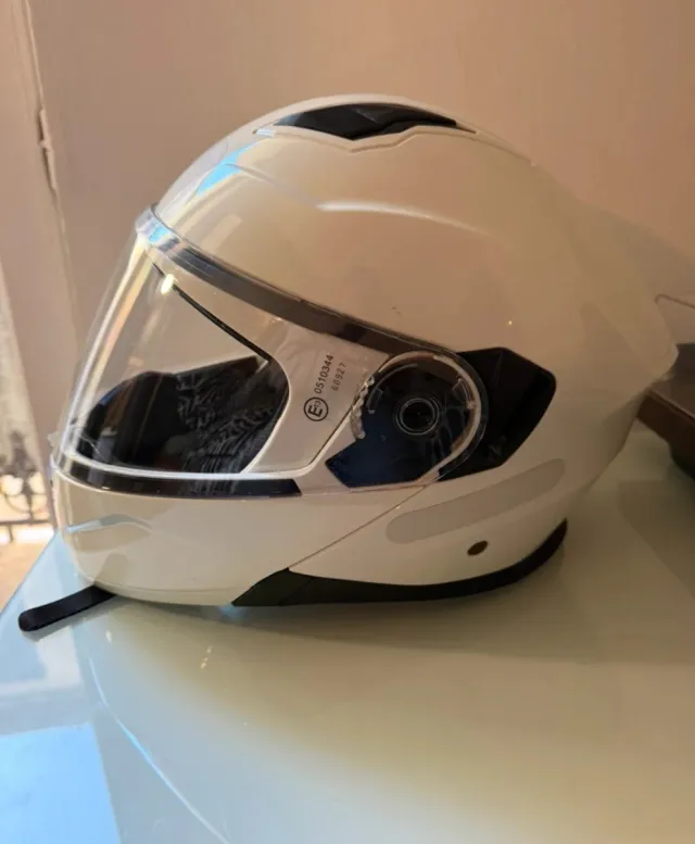 Casco de moto IOTA blanco NUEVO