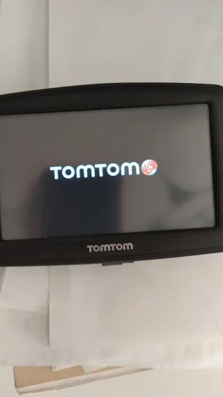 GPS Tomtom con cargador
