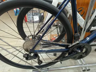 Bicicleta de carretera DARE azul