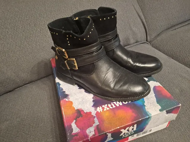 Botas niña XTI piel negras talla 36