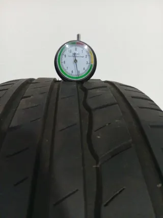 215 55 16 93W KUMHO ECSTA HM