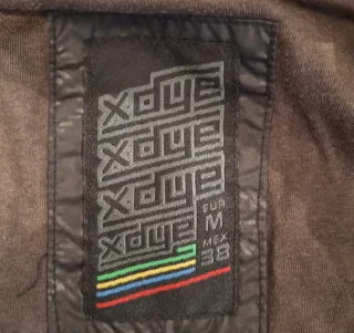 Chaqueta cortavientos Pull&Bear Hombre Talla M