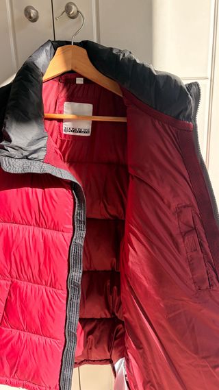 Anorak Napapijri Burdeos y negro