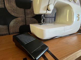 Máquina de coser Brother LS-1717