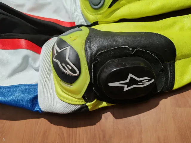 Traje de moto réplica