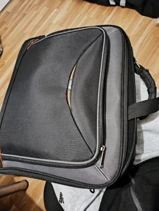 Ordenador Portátil Asus 55V i7 + bolsa transporte