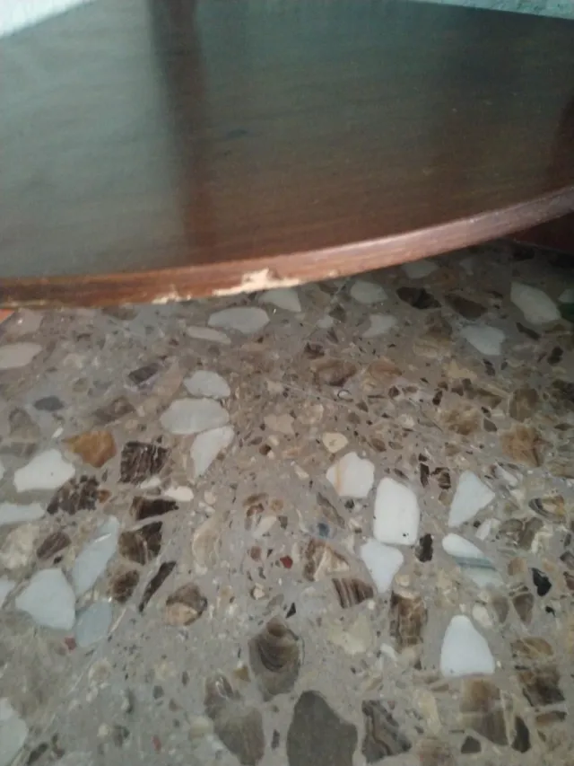 Scaffale antico in legno angolare